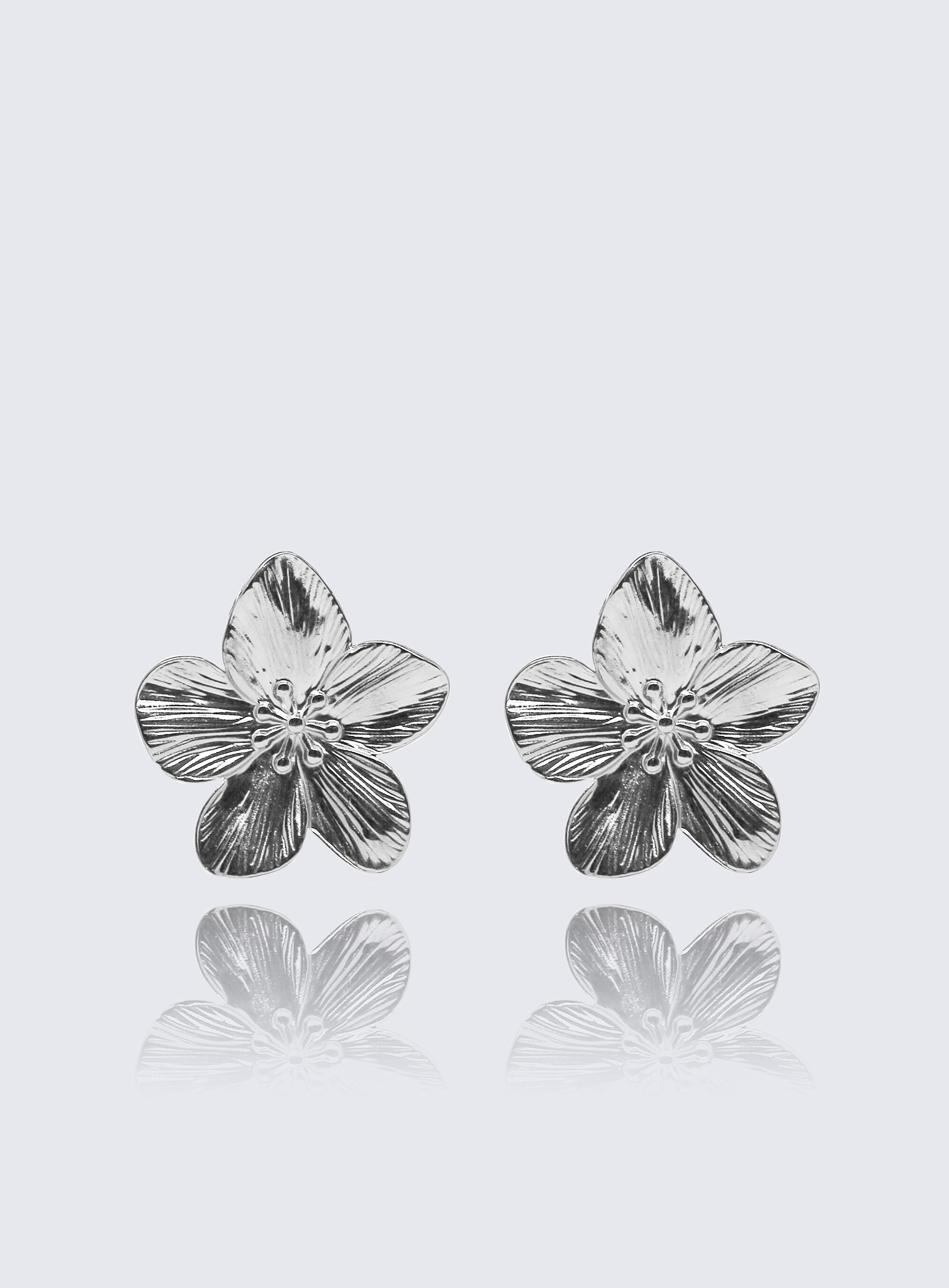 Blooming earrings