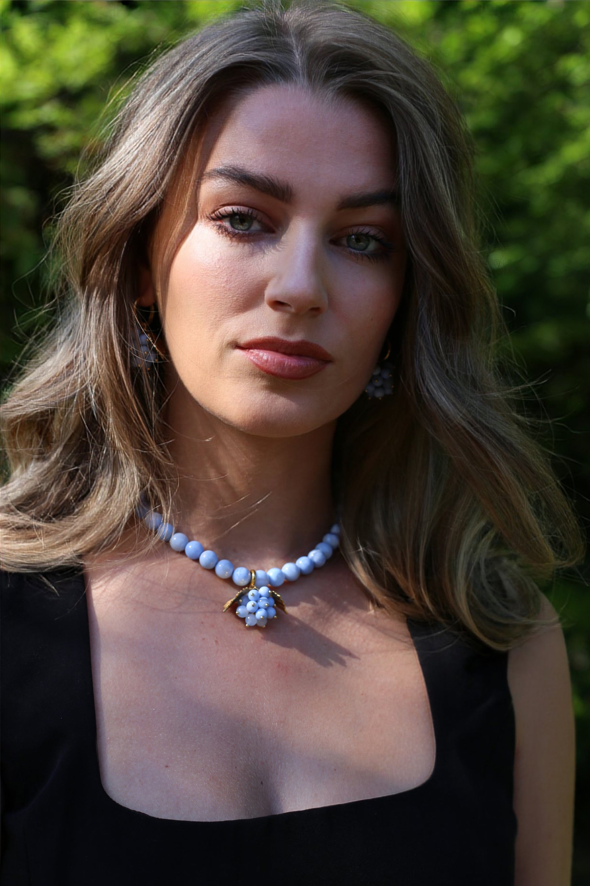 Grape pendant in blue Agate