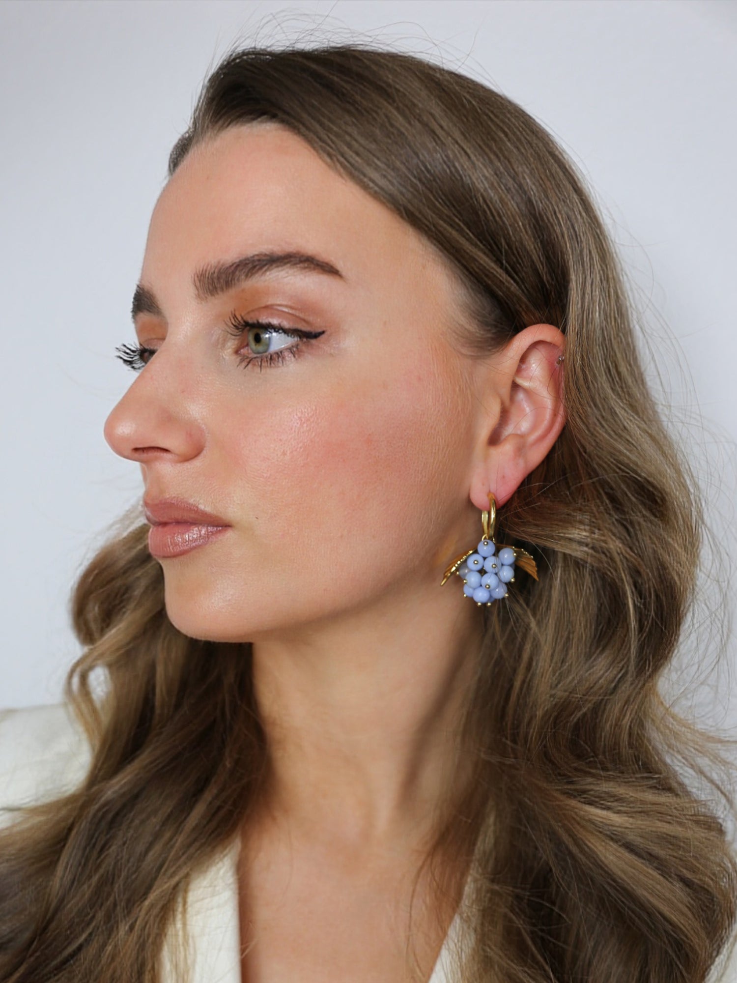 Grape earrings in blue Agate