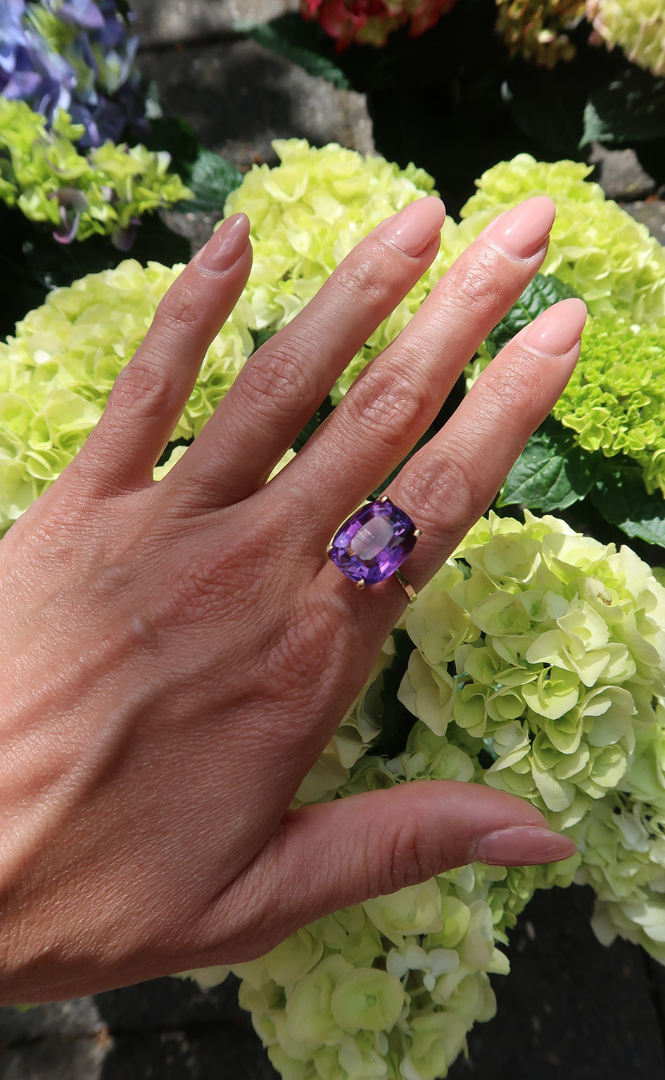 18kt. geel gouden ring met 11.5 ct Amethist